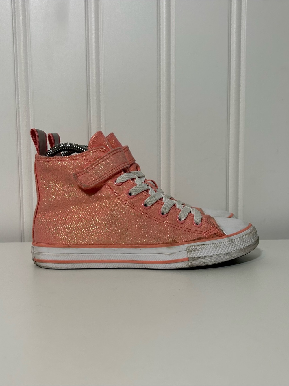 Converse ctas strap Kids High-Top Glitter Sneakers in Coral Pink